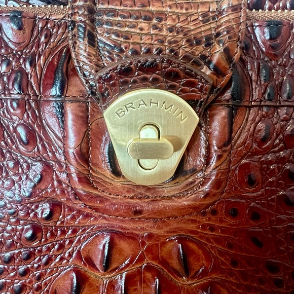 Brahmin Mojito Pecan brown Crocodile Embossed Crossbody Bag Gold hardware NWOT - Picture 6 of 7